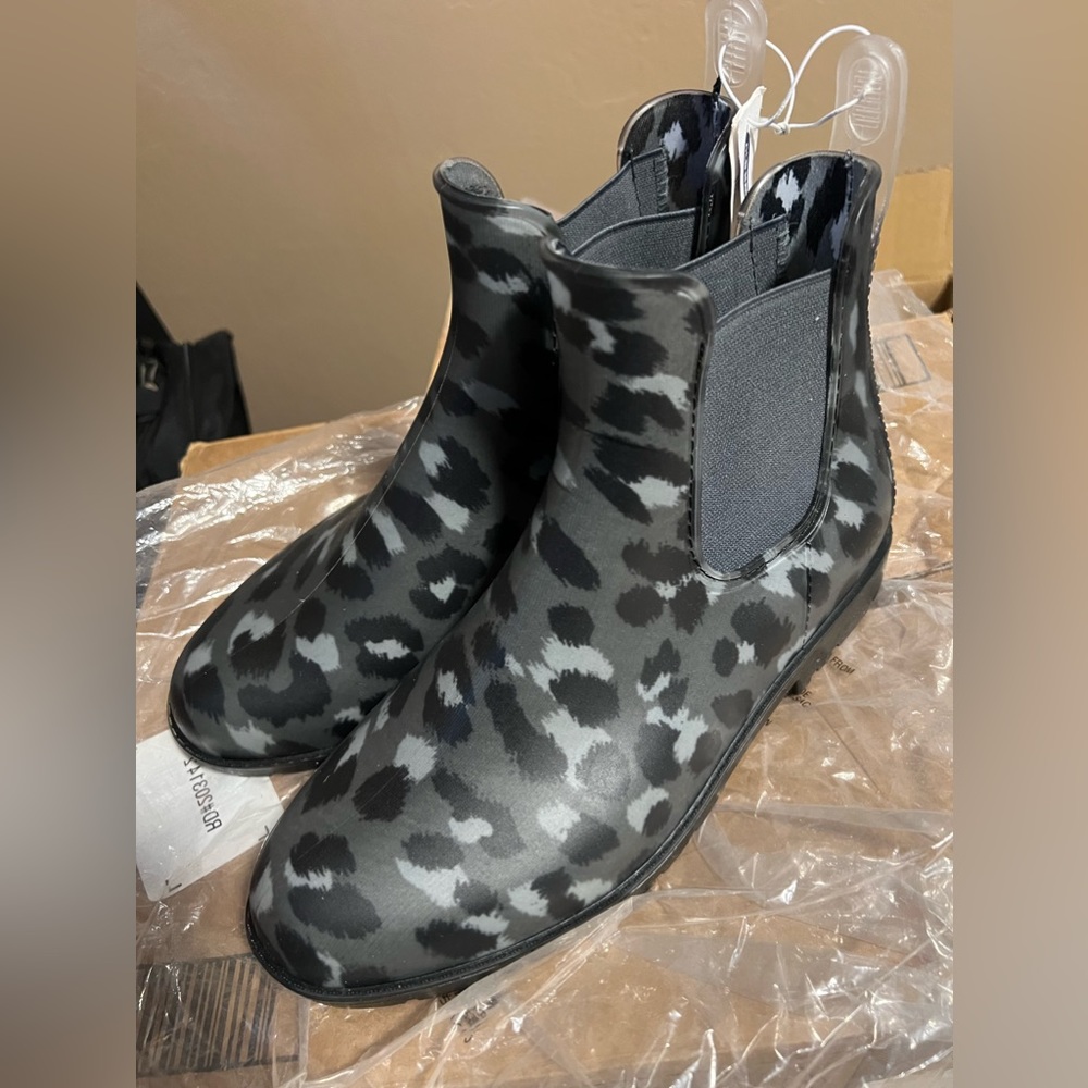 BNWT Old Navy Rainboots